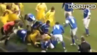 AS BRIGAS MAIS VIOLENTAS DO FUTEBOL ● LUTAS AGRESSÕES TRETAS NO FUTEBOL ● HD