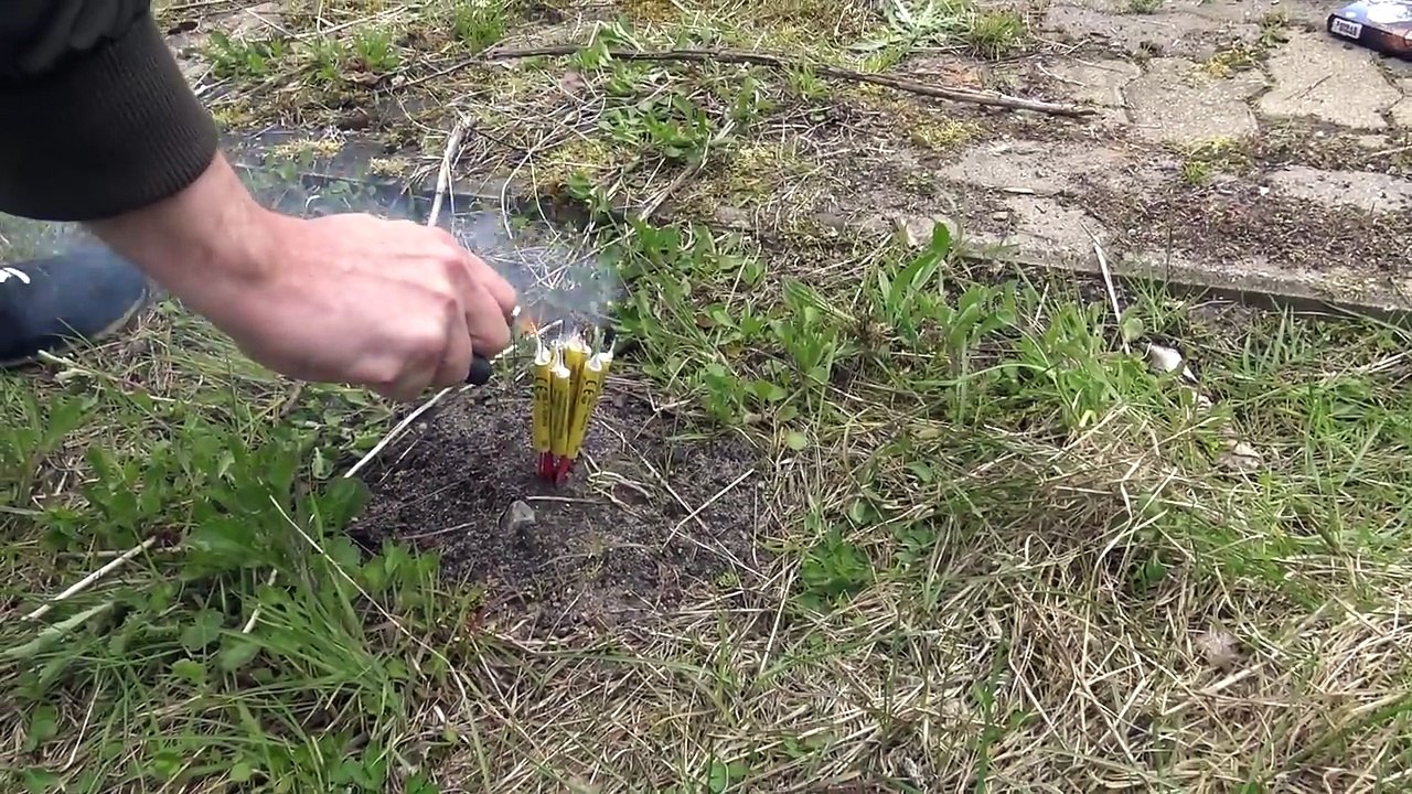 ZÜNDELN MIT PYROLAND | Kat. 1 | FireworksandBalloons