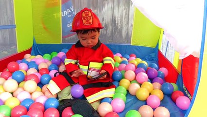 Snow White, Spiderman, Frozen Elsa vs Vampire turkey w/ Ariel Little mermaid