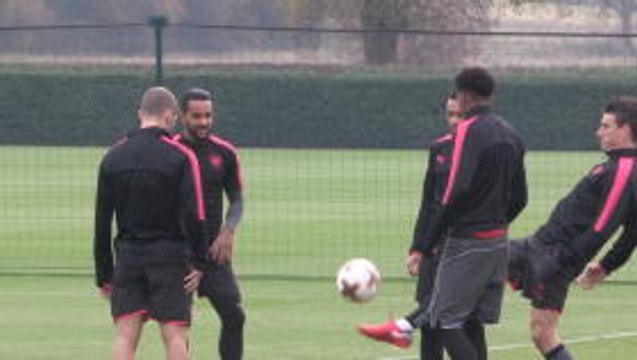 Giroud, Walcott and Wilshere to start against Red Star - Wenger