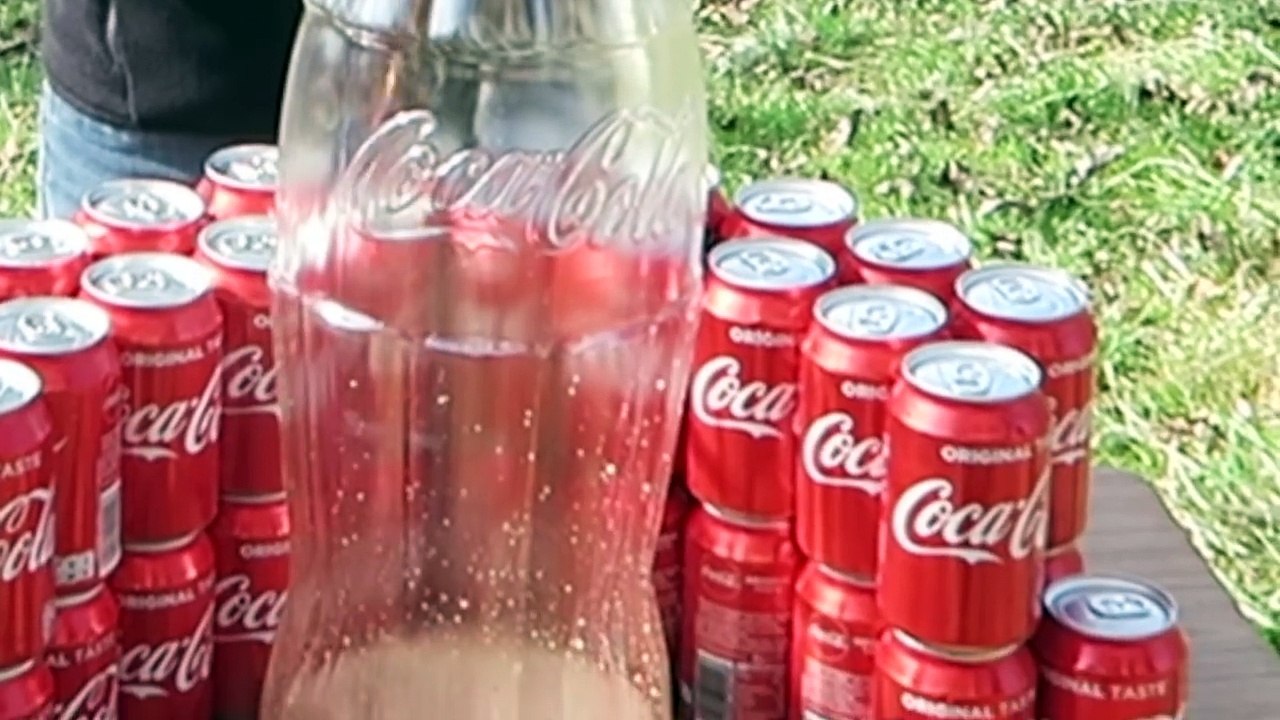 CHALLENGE COCA-MENTOS GÉANT BALLON EXPLOSION !!! - EXPÉRIENCE XXL