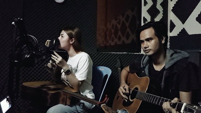 Sok Pisey singing cover heritage song Love of violin វីយូឡុងស្នេហា COVER ដេាយ៖ សុខ ពិសី