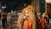 Procesión antes de la obra de Wayang Kulit Museo Nacional de las Culturas Mexico