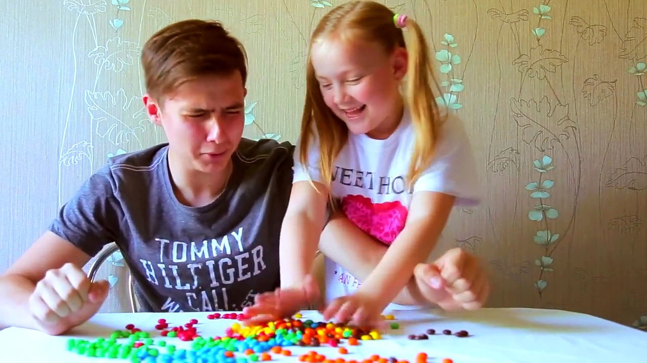 Bad Baby Crying & Learn Colors with Finger Family Song Baby Nursery Rhymes for Babies and