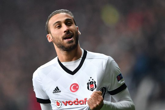 Cenk Tosun, Beşiktaş'ın Şampiyonlar Ligindeki En Golcü Oyuncusu Oldu
