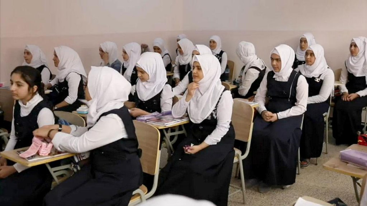 أبناء الانبار العراقية يعودون الى المدارس بعد غياب طويل