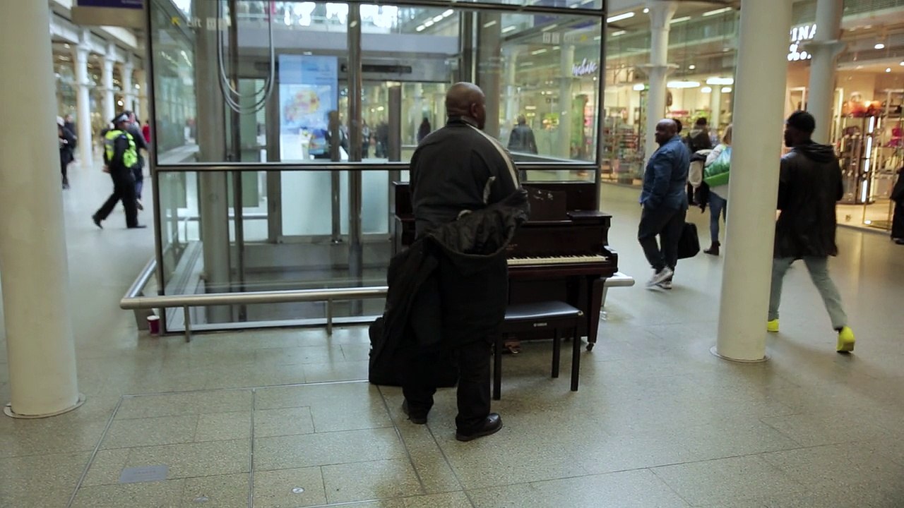 Instrument of Change: Street Piano - Maureen Ni Fiann - Trailer