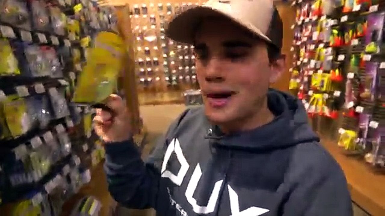 TOP 5 FALL FISHING LURES - Tackle Shop Challenge