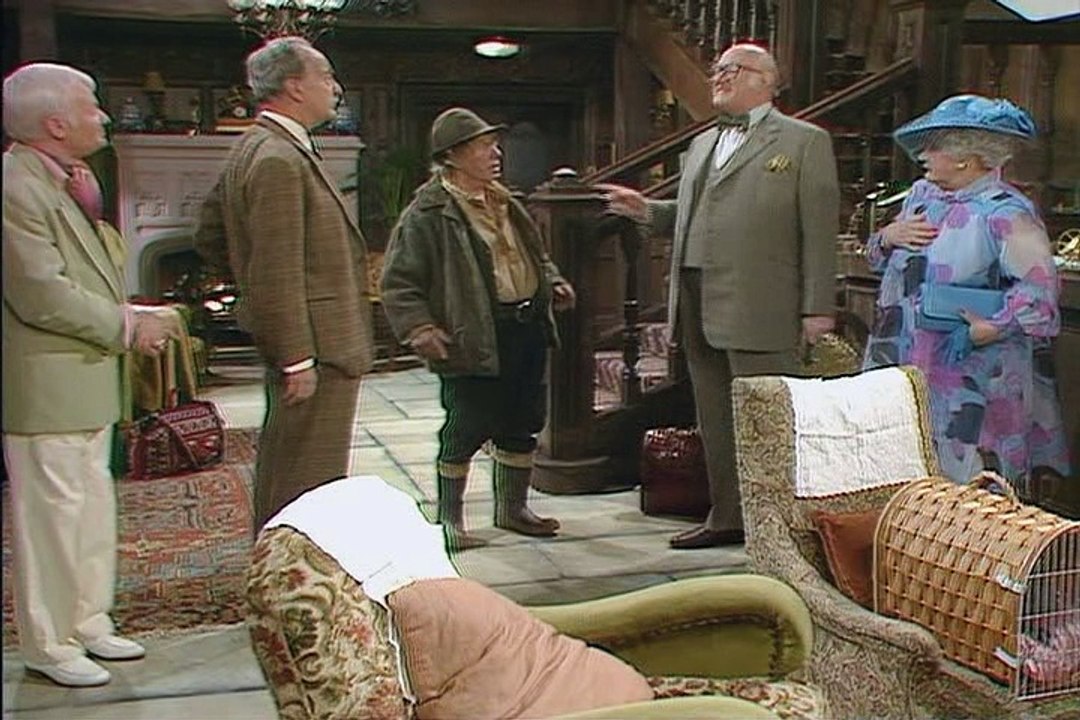 Grace & Favour (Are You Being Served Again) S01E01