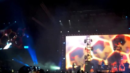 Muse - Feeling Good, Indoor Stadium, Singapore  9/26/2015