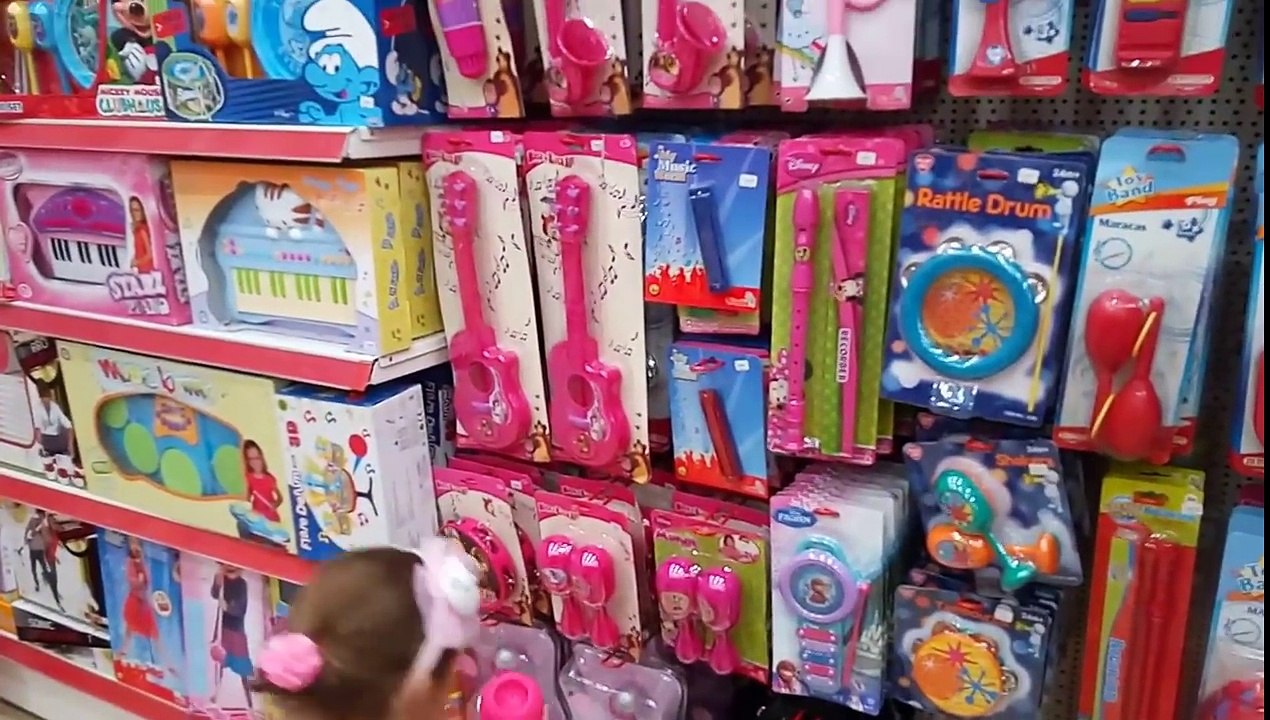 Toyz shop gezintimiz ve küçük bir alışveriş , Eğlenceli çocuk videosu