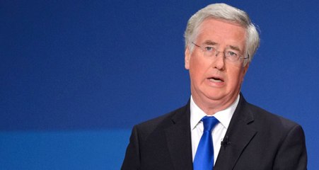 İngiltere Savunma Bakanı Fallon, Hakkındaki Taciz Haberleri Nedeniyle İstifa Etti!