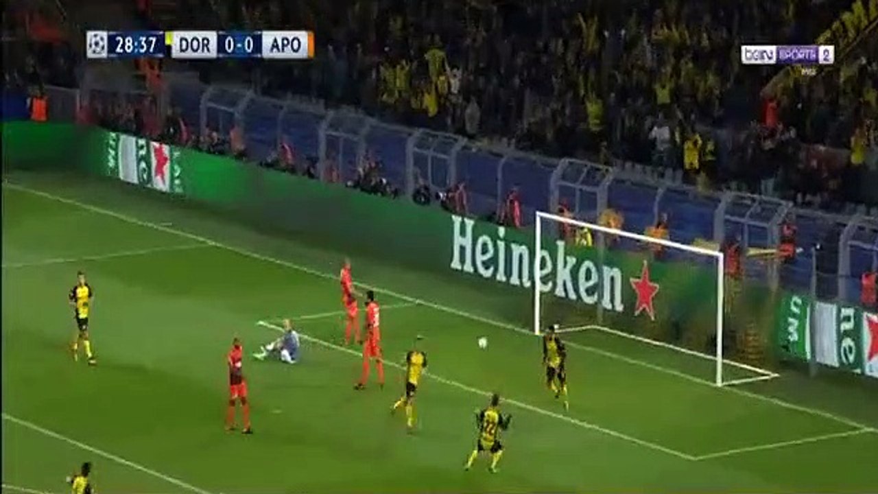 Raphael Guerreiro Goal ~  Borussia Dortmund vs APOEL 1-0 01-11-2017 Champions League