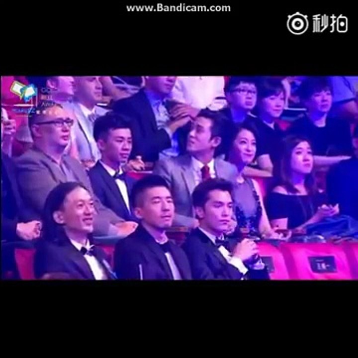金鐘51 台下的楚妍 (聽Bii唱歌打拍子)