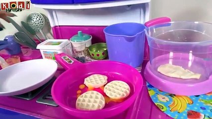 Preparando Wafer com mirtilo para minha Boneca Our Generation