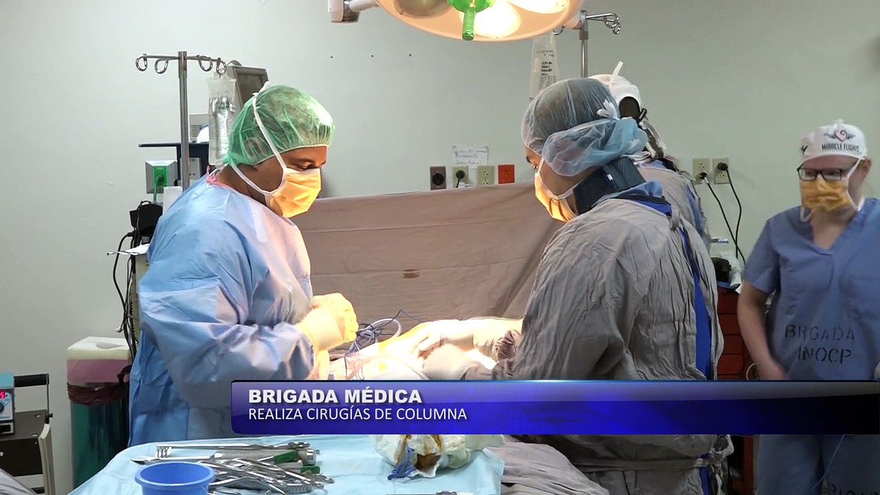 Brigada medica realiza cirugías de columna