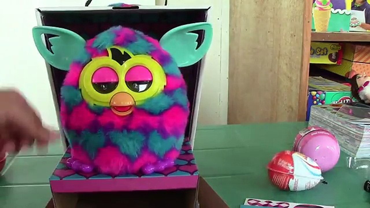 Furby Boom Hello Kitty Surprise Eggs Kinder Joy Surprise Eggs, Furby Boom Eats Kinder Surprise Egg