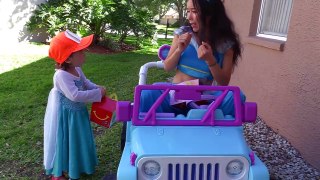 Joker Girl Mcdonalds Drive Thru w/ princess Jasmine, Snow White baby, Chocolate fountain