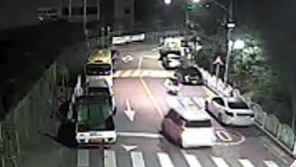 무면허로 렌터카 빌려 추격전...겁없는 10대들 / YTN