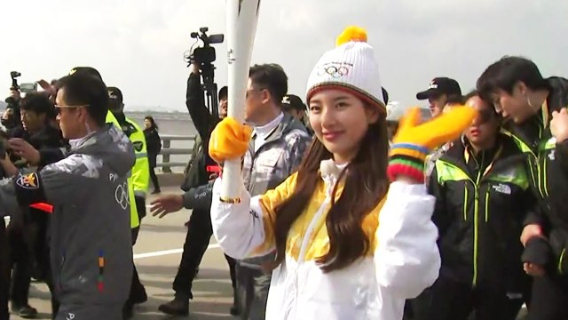 '올림픽 불빛 밝았다' 성화 2018km 대장정 시작 / YTN