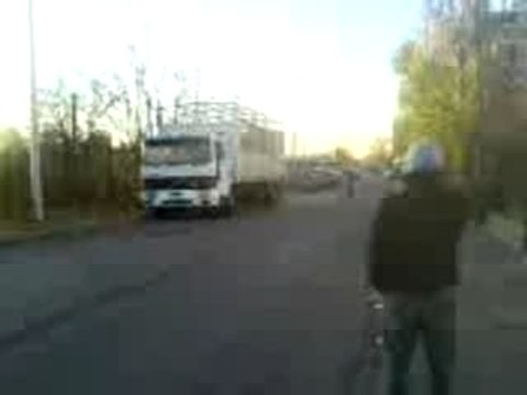 jawad en mode roue en ktm 450