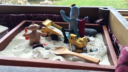 MAKKA PAKKA Toy in Sandbox Digger Set!-cgZm-TLBsg0