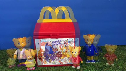 Download Video: McDonalds Happy Meal Toy with DANIEL TIGER TOYS Learning HEALTHY EATING!-Kxzxm8la66Y