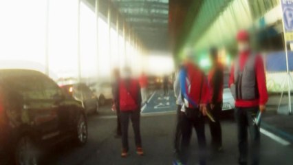 "조폭까지 동원"...공항 불법 주차대행 업체 검거 / YTN