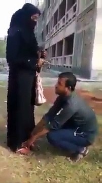 لڑکی کو چھڑنے کی اس لڑکے کو ایسی سزا ملی کہ آئندہ ایسا کرنے کا سوچے گا بھی نہیں۔