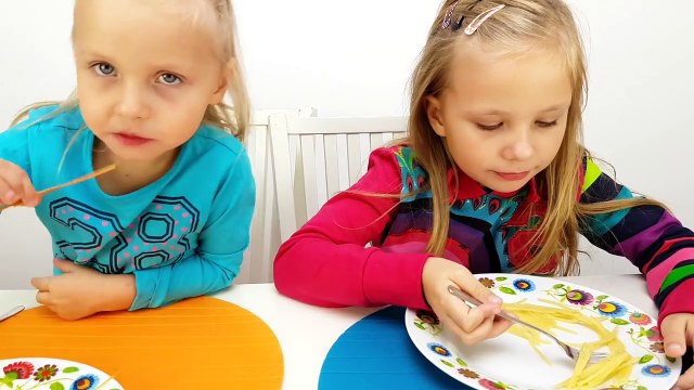 БЭД БАР Обычная ЕДА против Жареная Вареная Алису УКУСИЛ Крокодил Страшно ПРАНКИ для детей