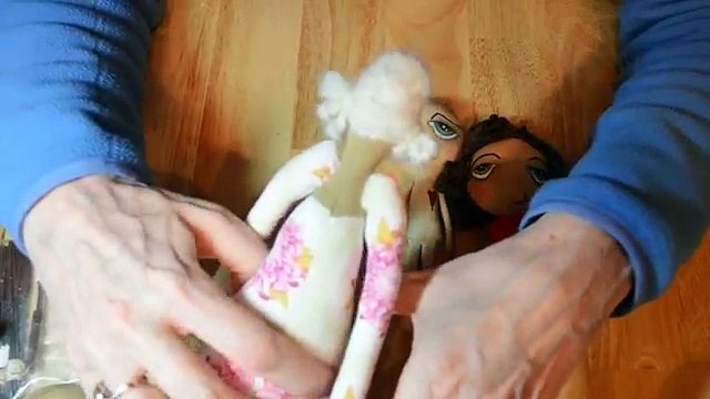 Doll tutorial Part 4 -needle felt doll hair-Needles used are are extremely sharp so use carefully