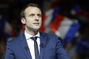 Emmanuel Macron veut réformer la Légion d'honneur