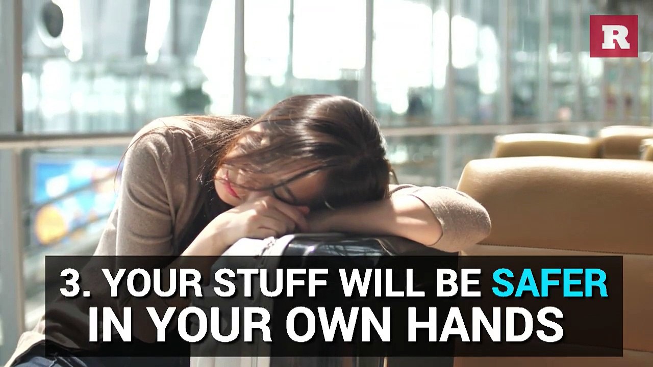 8 reasons to avoid checking your luggage | Rare News