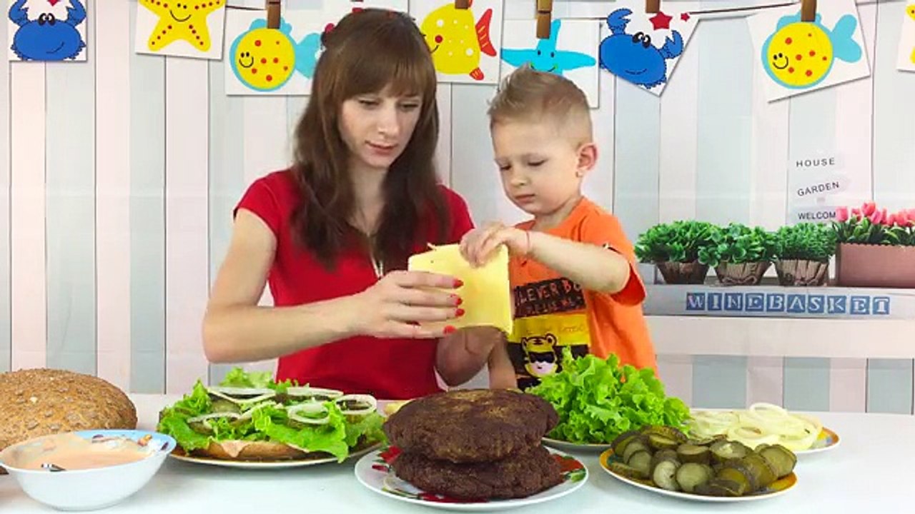 Готовим и пробуем с ВАСИЛИЕМ огромный гамбургер 3 КГ. БУРГЕР ЧЕЛЛЕНДЖ Burger Challenge. 4К