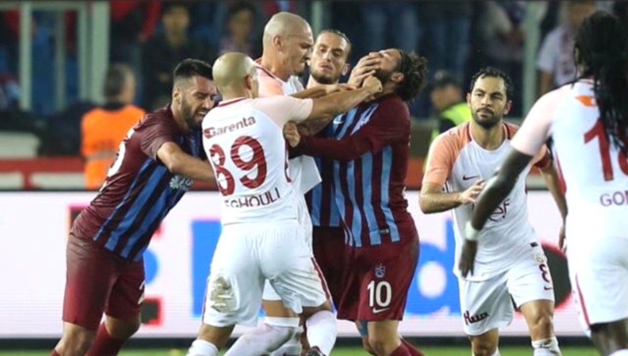 PFDK, Olcay Şahan ve Feghouli'ye 3'er Maç Ceza Verdi