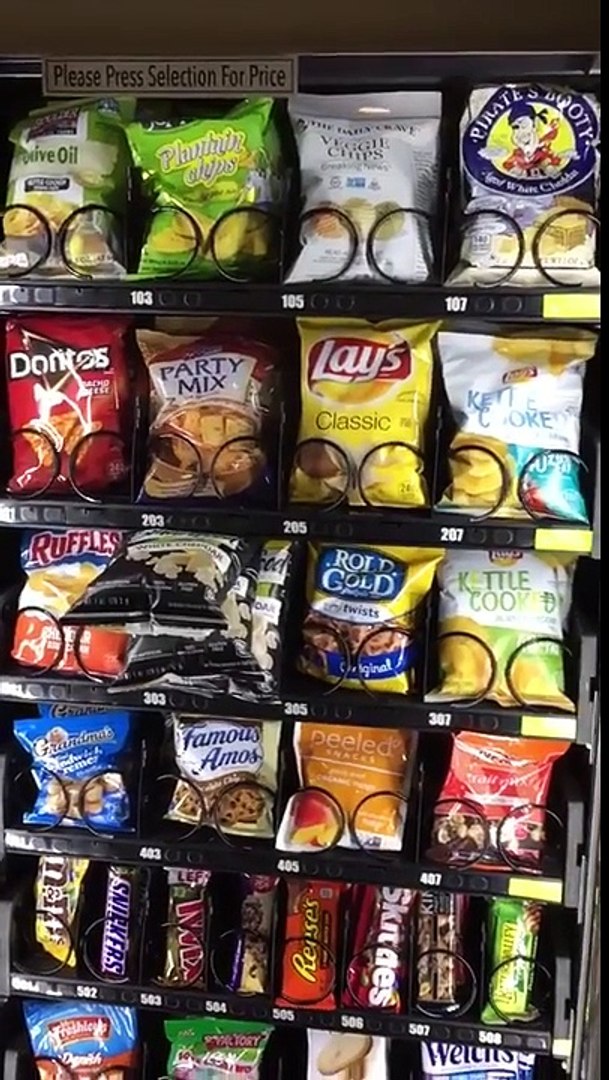 Comment avoir 4 paquets de chips avec 1€ au distributeur ? - Vidéo  Dailymotion