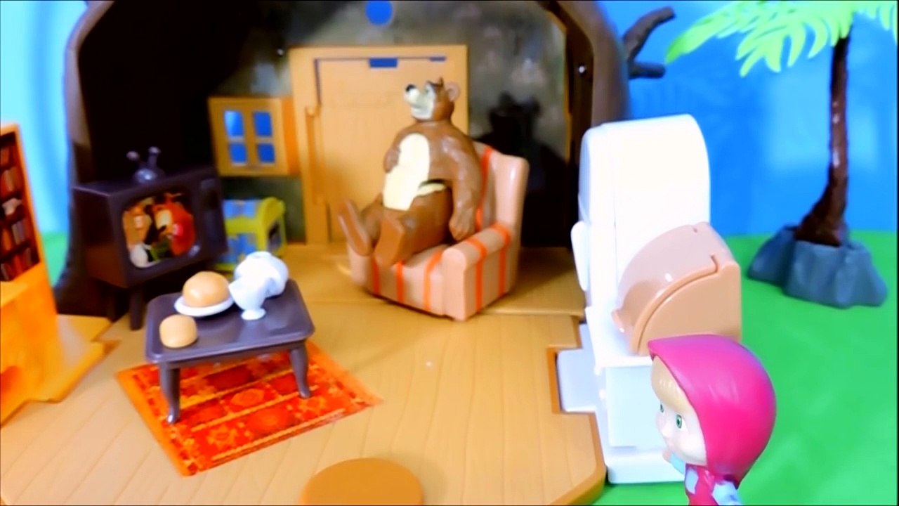 Masha Apronta com o Urso - Masha y el Oso Juguetes Brinquedo Masha e o Urso em Portugues