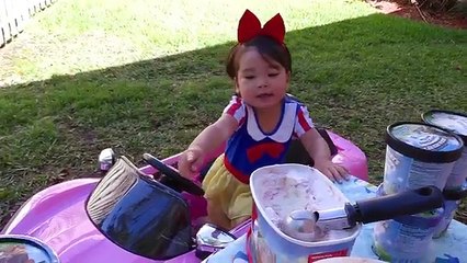 Snow White Baby Cheers up Sad Maleficent & Sad Frozen Elsa w/ Rapunzel baby, bad baby elsa