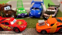 Тачки Маквин и Мэтр против Сморкача Мультик про Машинки для Детей Cars McQueen