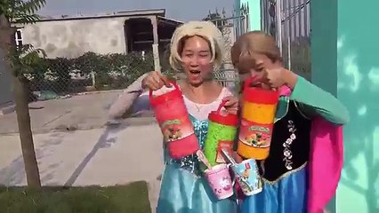 Bad Baby Masha раструб Эльза пугает Joker trumpet pranks Человек паук Видео смешно в реальной жизни