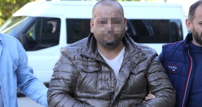 Eski Eşinin Aracını İçindeki 60 Bin Lirayla Birlikte Ateşe Verdi!