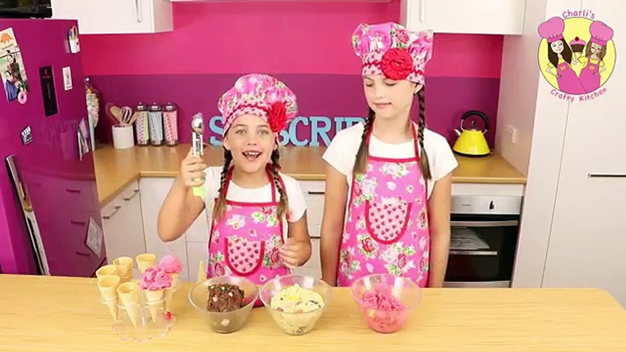 Kids bake