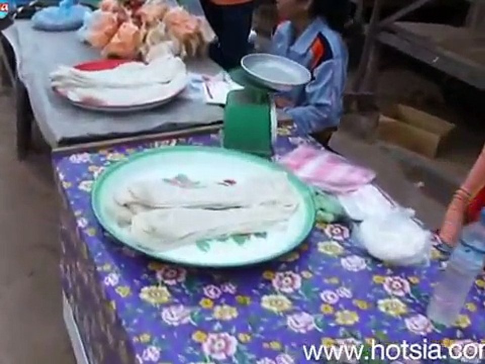 hongsa morning market (ตลาดเช้าเมืองหงสา)