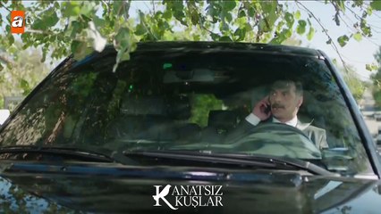 Muzaffer, öz oğlu Emre'yi Nefise'nin gözleri önünde kaçırıyor! - Kanatsız Kuşlar 20.Bölüm