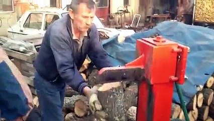 Cijepanje drva na srpski način