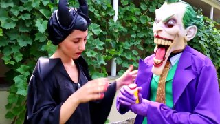 Joker Loses His Costume! w/ Spiderman Frozen Elsa Pink Spidergirl Superman - Fun Superhero