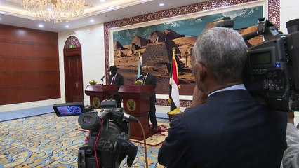 سلفا كير يتهم الخرطوم بأنها "مصدر السلاح" في حرب جنوب السودان