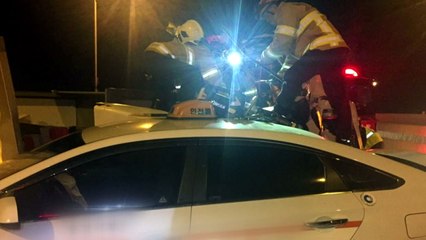 인천대교서 화물차가 택시 추돌...1명 부상 / YTN