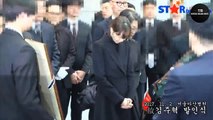 Family, Girlfriend Lee Yoo Young and friends bid the late Kim Joo Hyuk farewell at his funeral