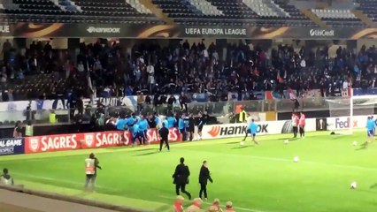 Guimaraes-Marseille : Patrice Evra frappe un supporter de l'OM !